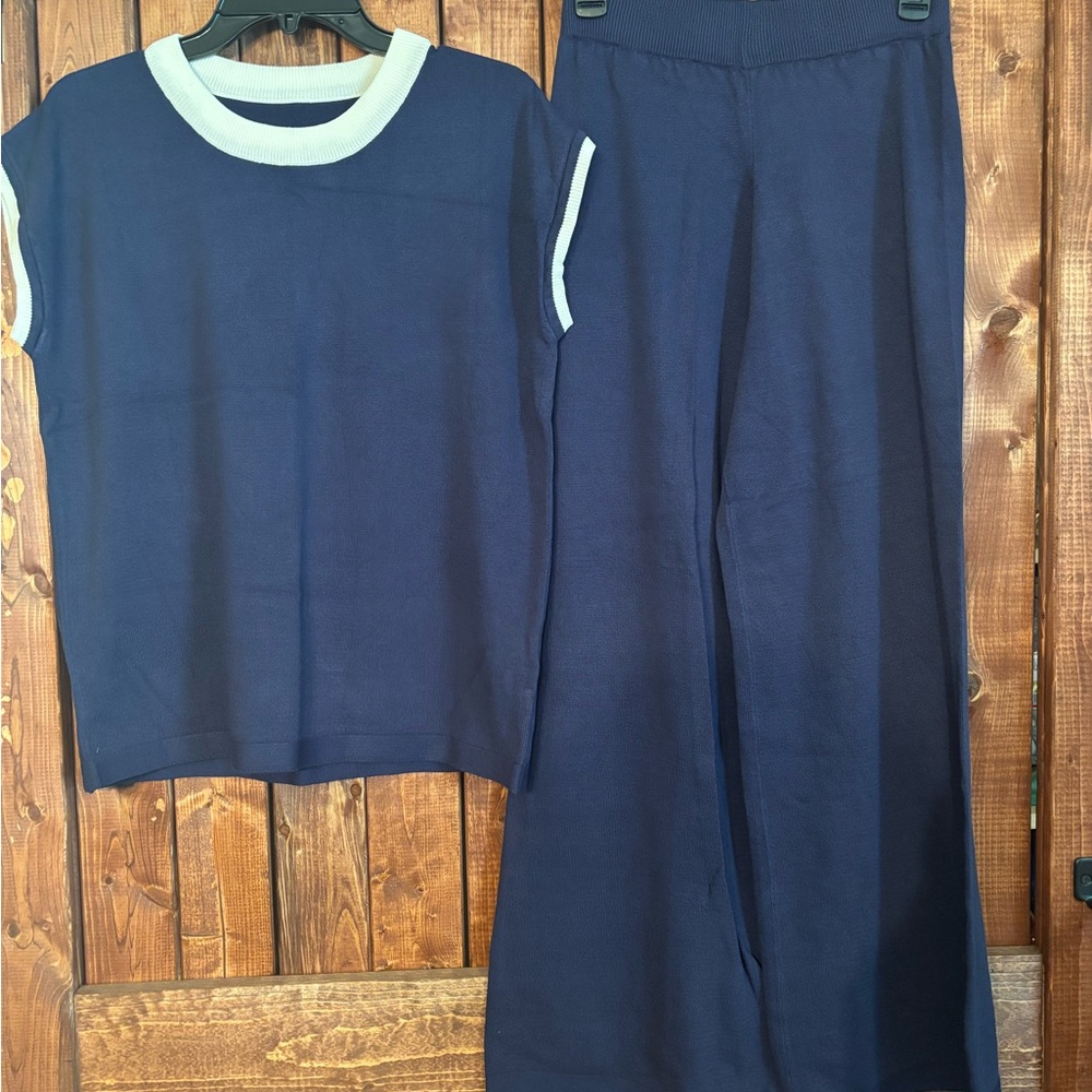 Navy Blue Sleeveless Top and Wide-Leg Pants Set